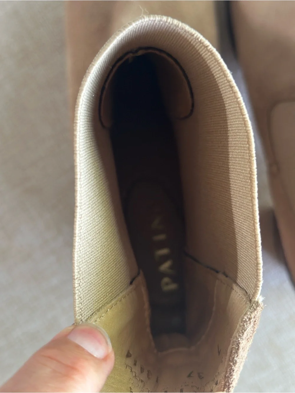 Patina taupe suede